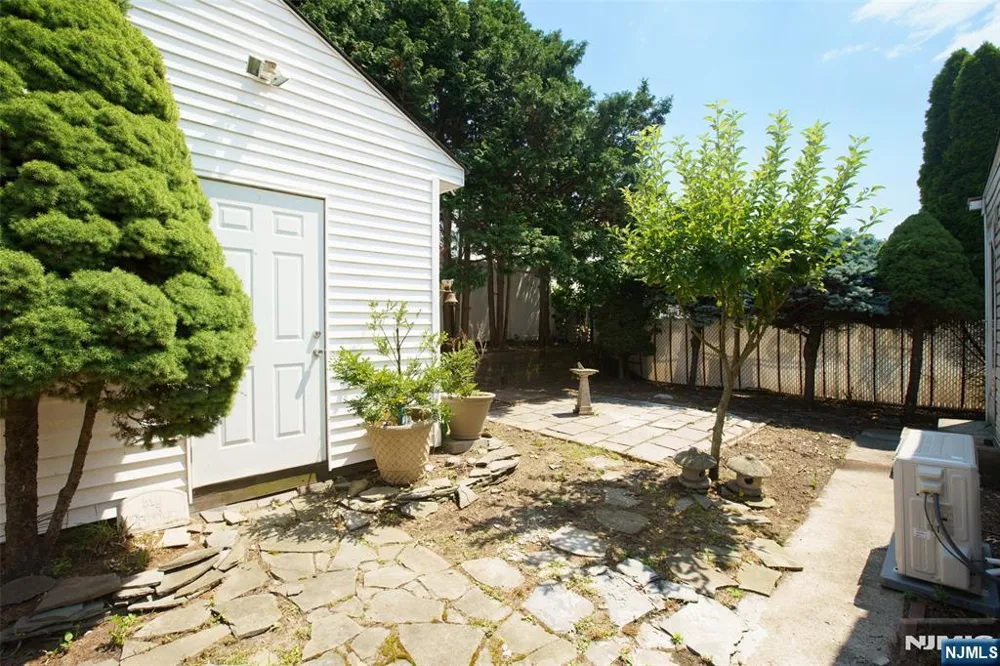218 Riverview Avenue North Arlington, NJ 07031