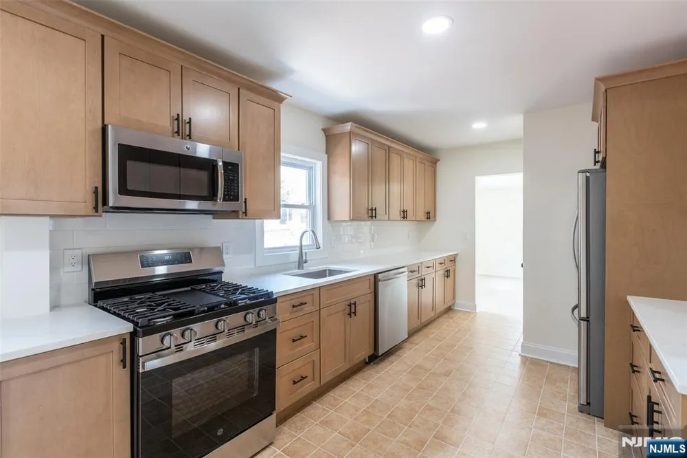218 Riverview Avenue North Arlington, NJ 07031