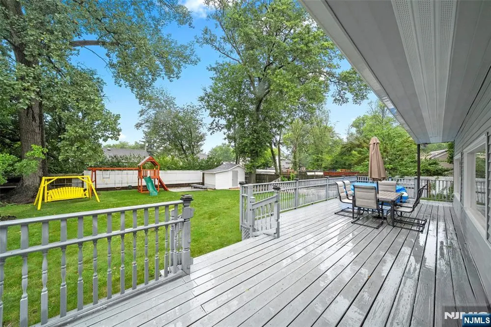202 Henmarken Drive Northvale, NJ 07647