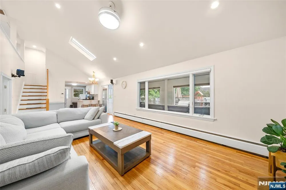 202 Henmarken Drive Northvale, NJ 07647