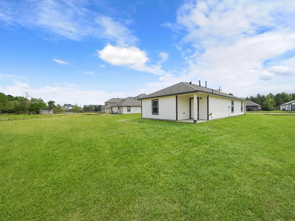 327 Road 5138 Road Cleveland, TX 77327