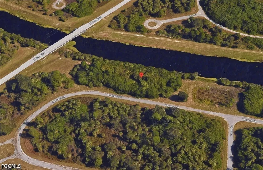 Grenard Circle North Port, FL 34288