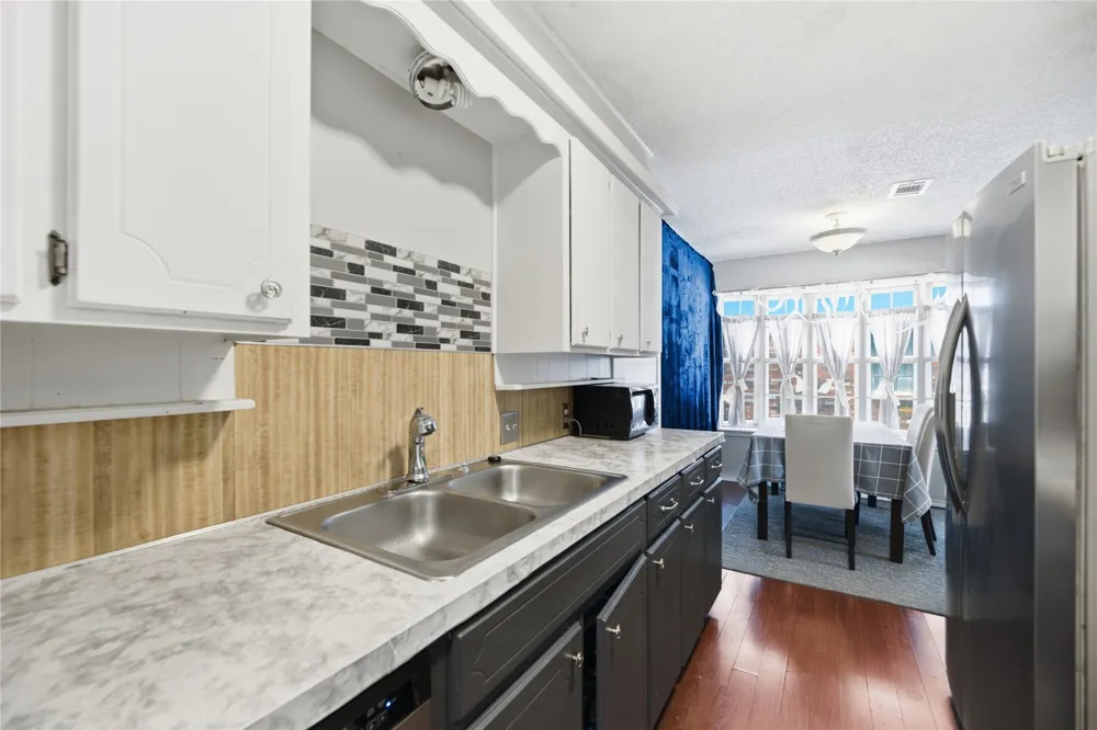1000 W Nashville Street Broken Arrow, OK 74012