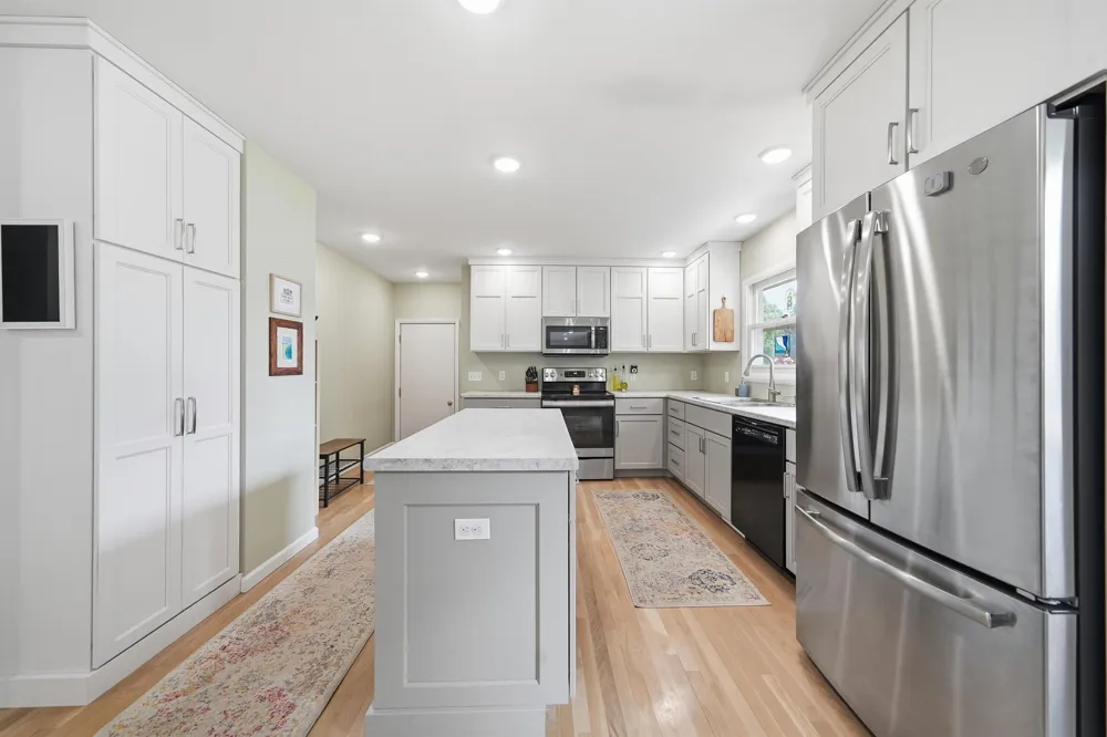 714 Sunset Lane Cadillac City, MI 49601