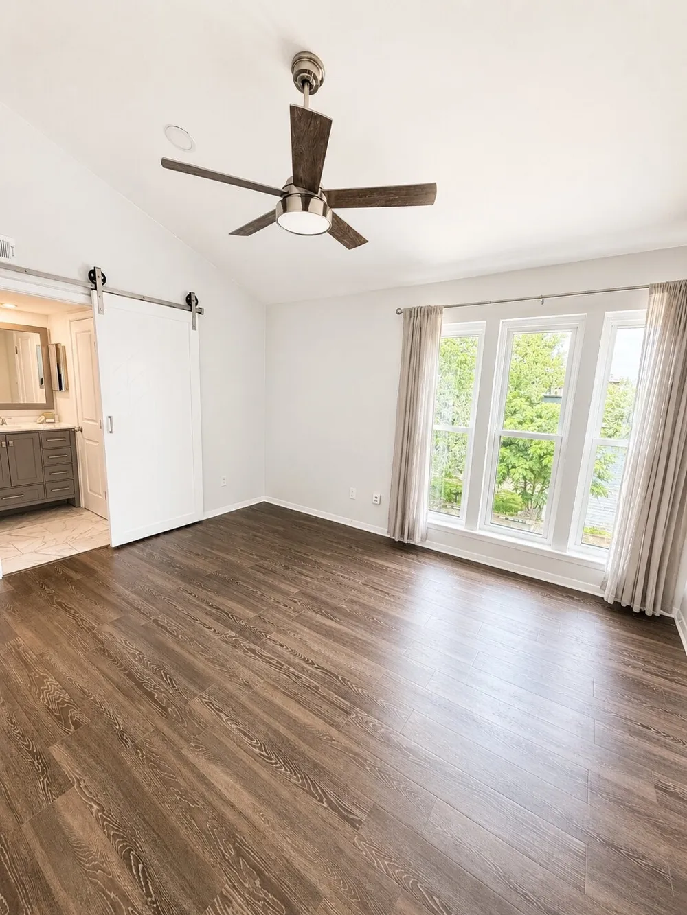 4020 Holland Avenue #213 Dallas, TX 75219