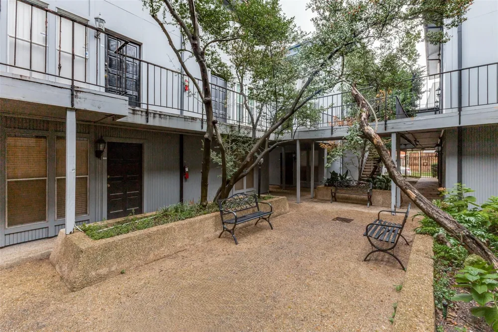 4020 Holland Avenue #213 Dallas, TX 75219