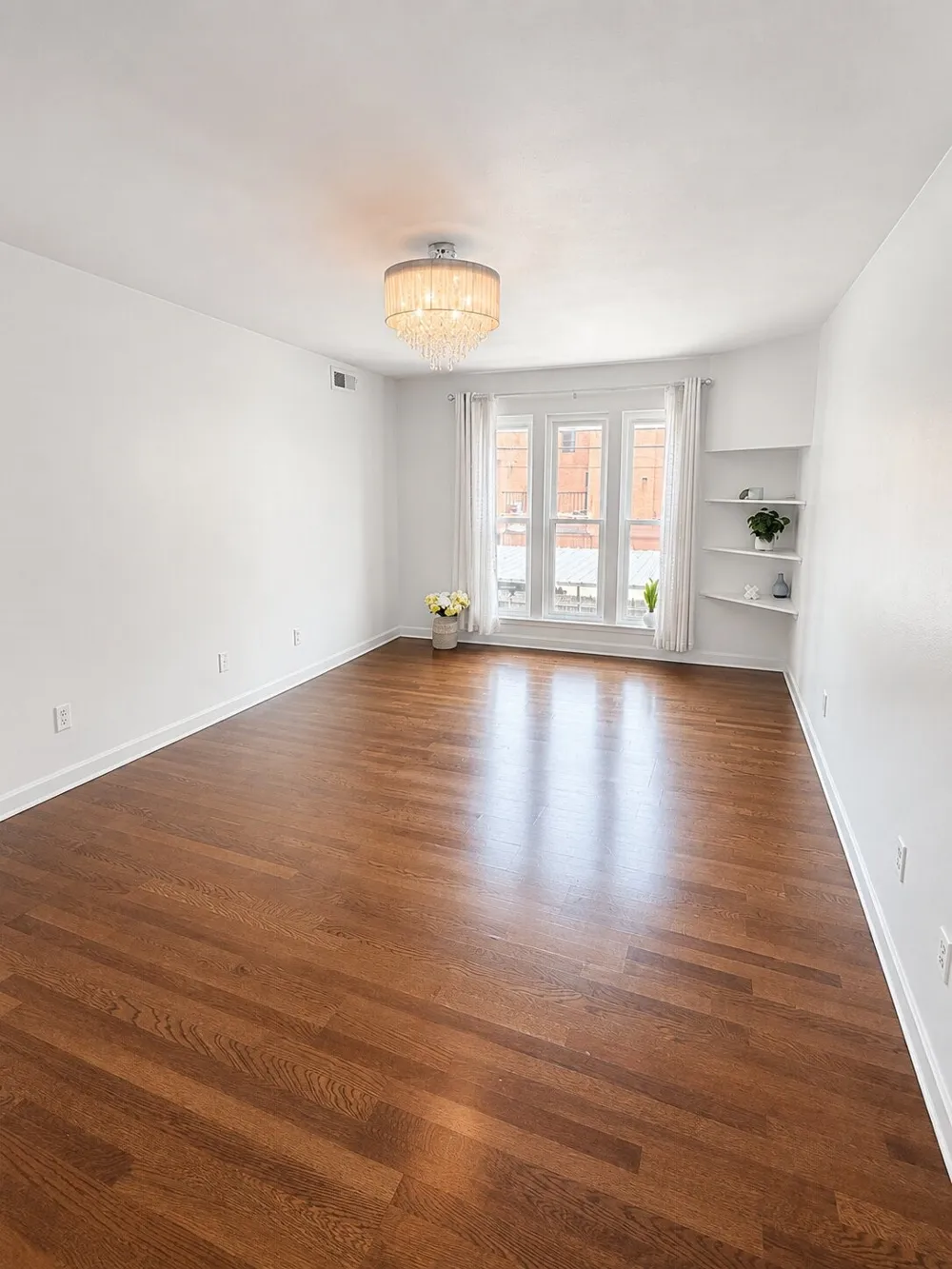 4020 Holland Avenue #213 Dallas, TX 75219