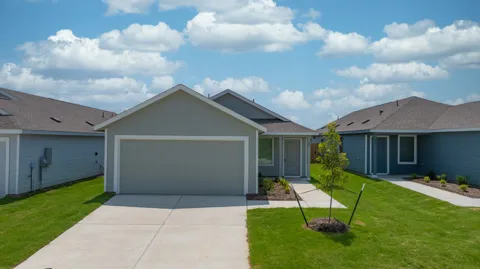 221 Poplar Place