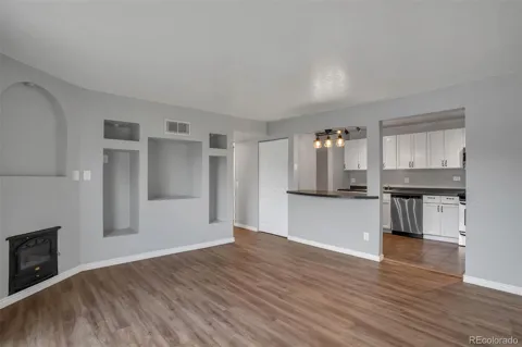 10211 Ura Lane #4-201