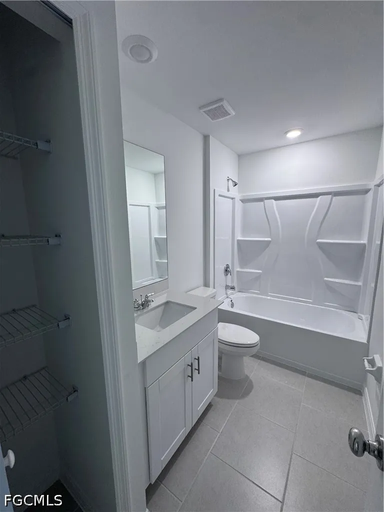 Pacenza Place North Fort Myers, FL 33917