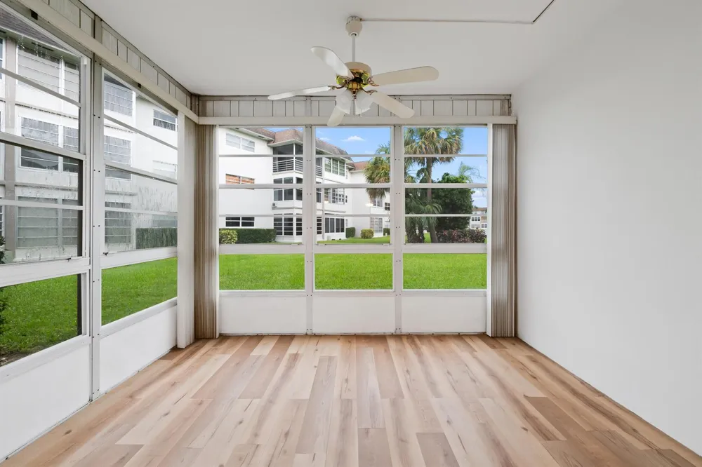 3401 NW 47TH AVENUE #401 Lauderdale Lakes, FL 33319