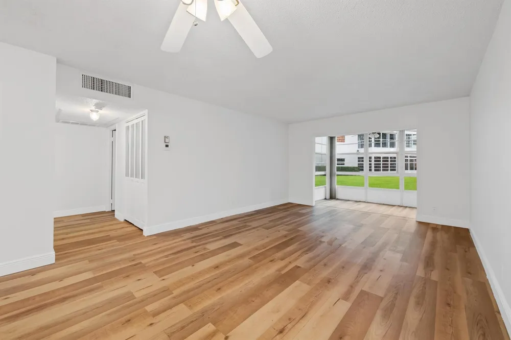 3401 NW 47TH AVENUE #401 Lauderdale Lakes, FL 33319