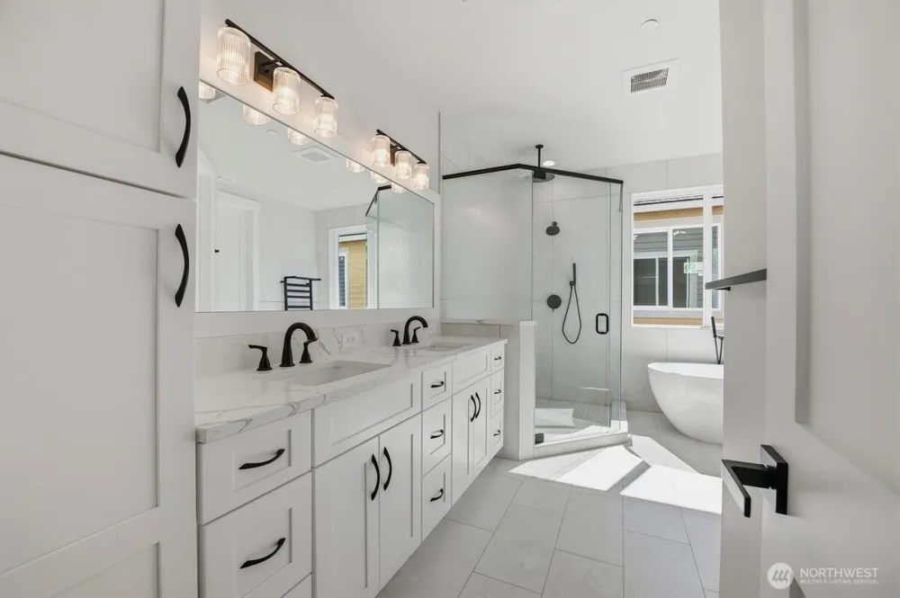 8525 230th Place SW #11 Edmonds, WA 98026