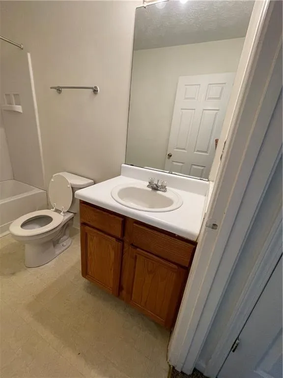 3168 Kingswood Glen Decatur, GA 30034