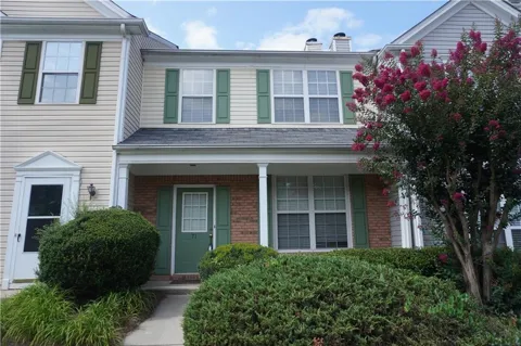 71 Highoak Drive NE #13