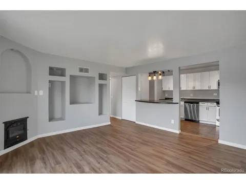 10211 Ura Lane #4-201