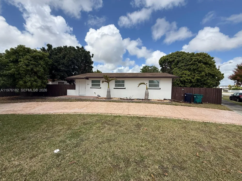 11801 SW 180th St Miami, FL 33177