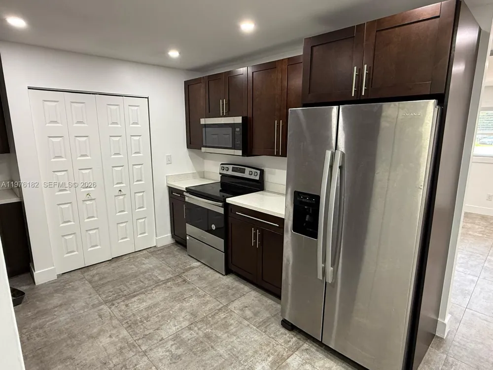 11801 SW 180th St Miami, FL 33177