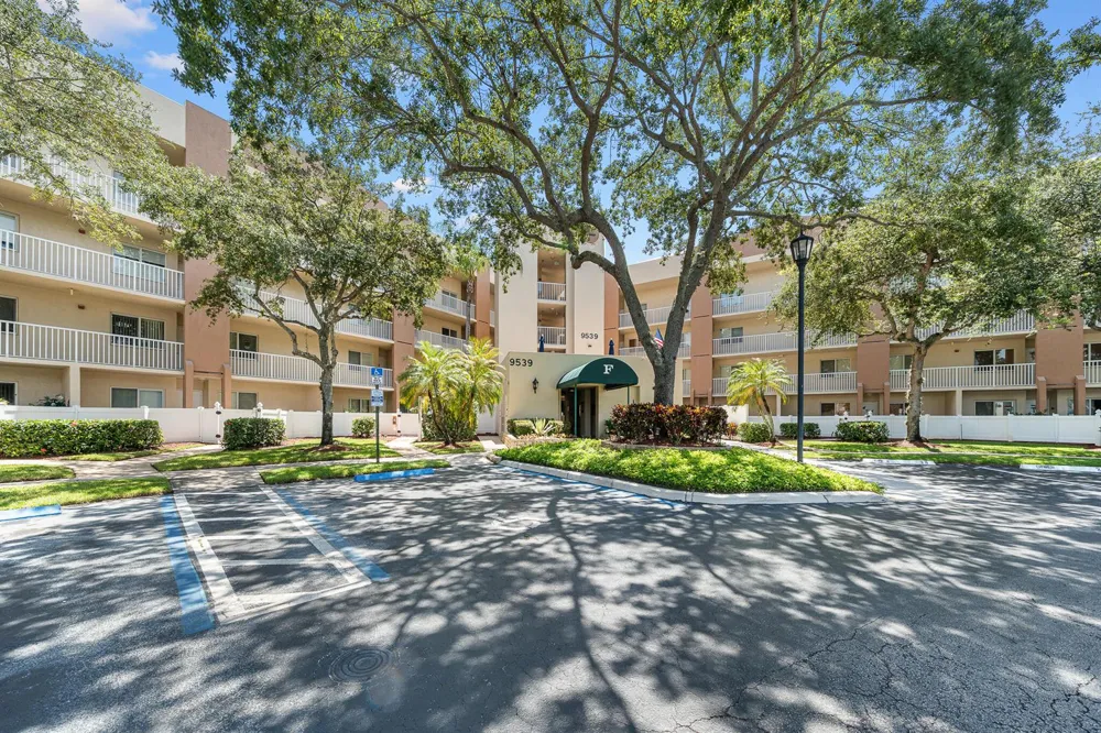 9539 WELDON CIRCLE #F408 Tamarac, FL 33321