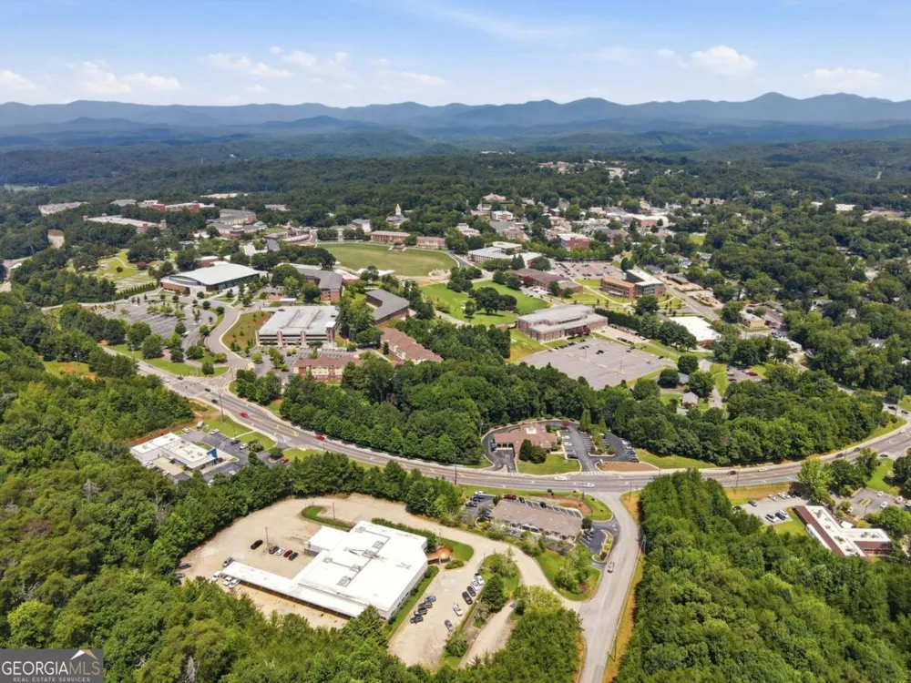 179 White Oak TRL N Dahlonega, GA 30533