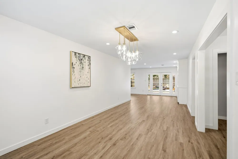 9634 Meadowglen Lane Houston, TX 77063