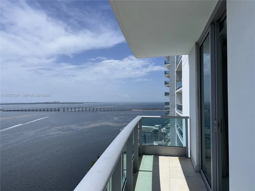 1331 Brickell Bay Dr #2801 Miami, FL 33131