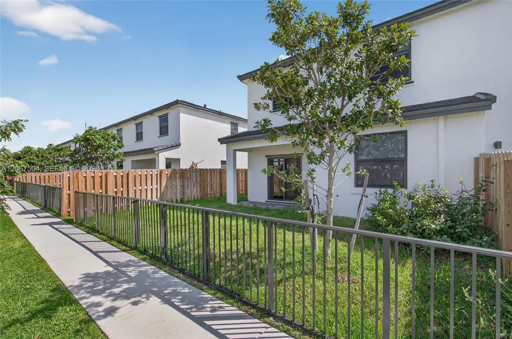 4965 Peacock Way #5838 Dania Beach, FL 33312