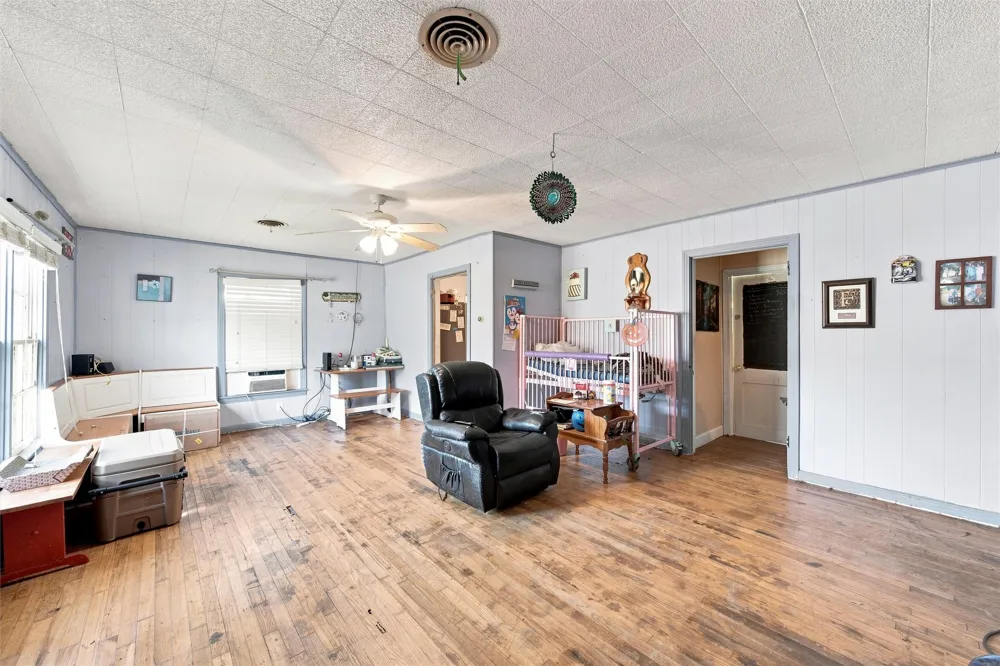 3840 Parrish Street Bellmead, TX 76705