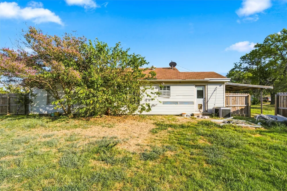 3840 Parrish Street Bellmead, TX 76705
