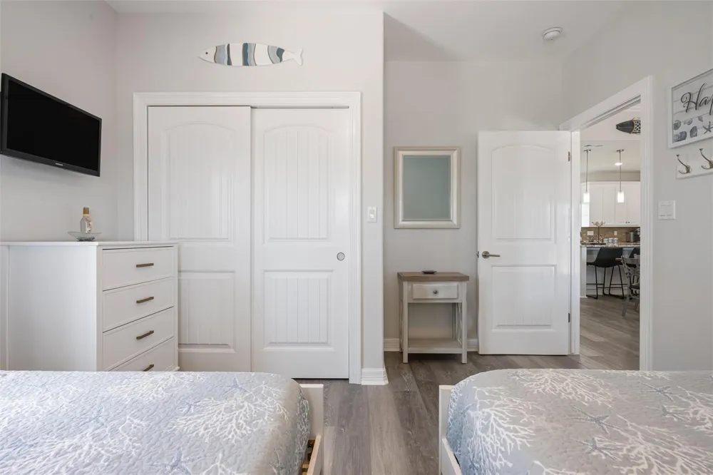 956 Biscayne Crystal Beach, TX 77650