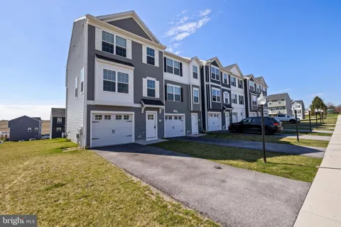 26 HEATH CIR