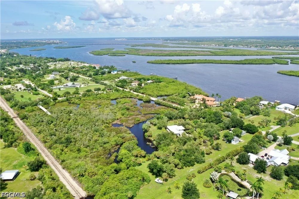 Horizon Road Punta Gorda, FL 33982