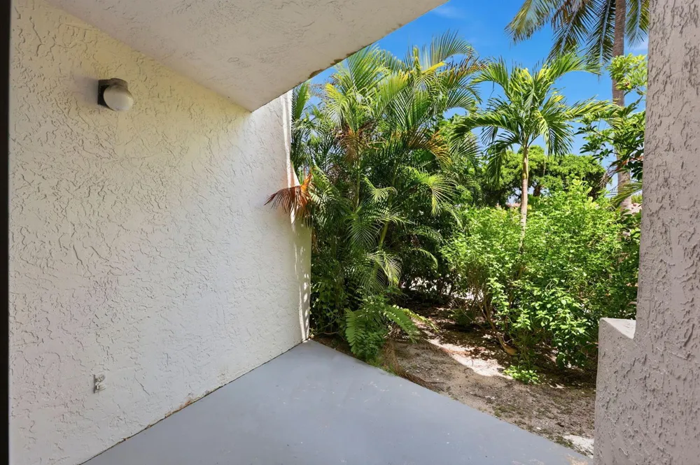 1222 Hillsboro Mile #15 Hillsboro Beach, FL 33062
