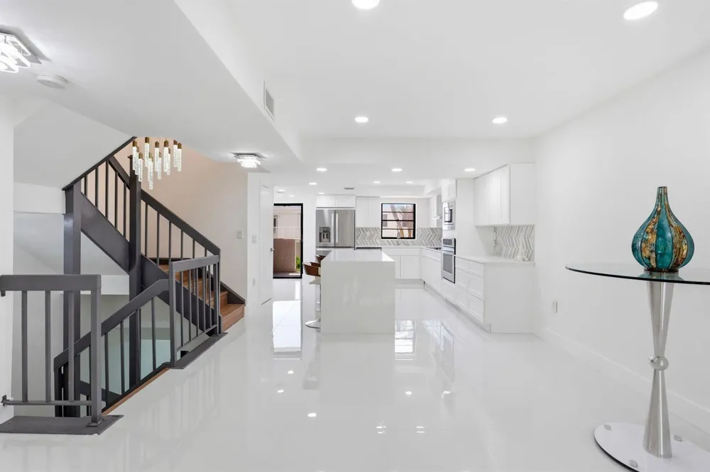 1222 Hillsboro Mile #15 Hillsboro Beach, FL 33062