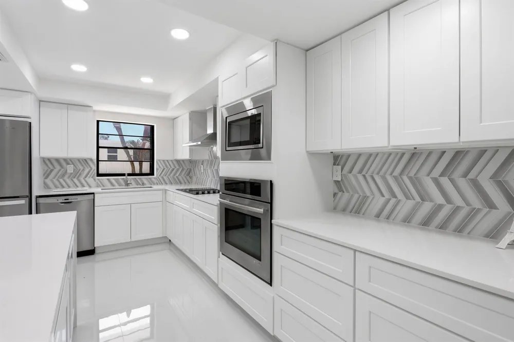 1222 Hillsboro Mile #15 Hillsboro Beach, FL 33062