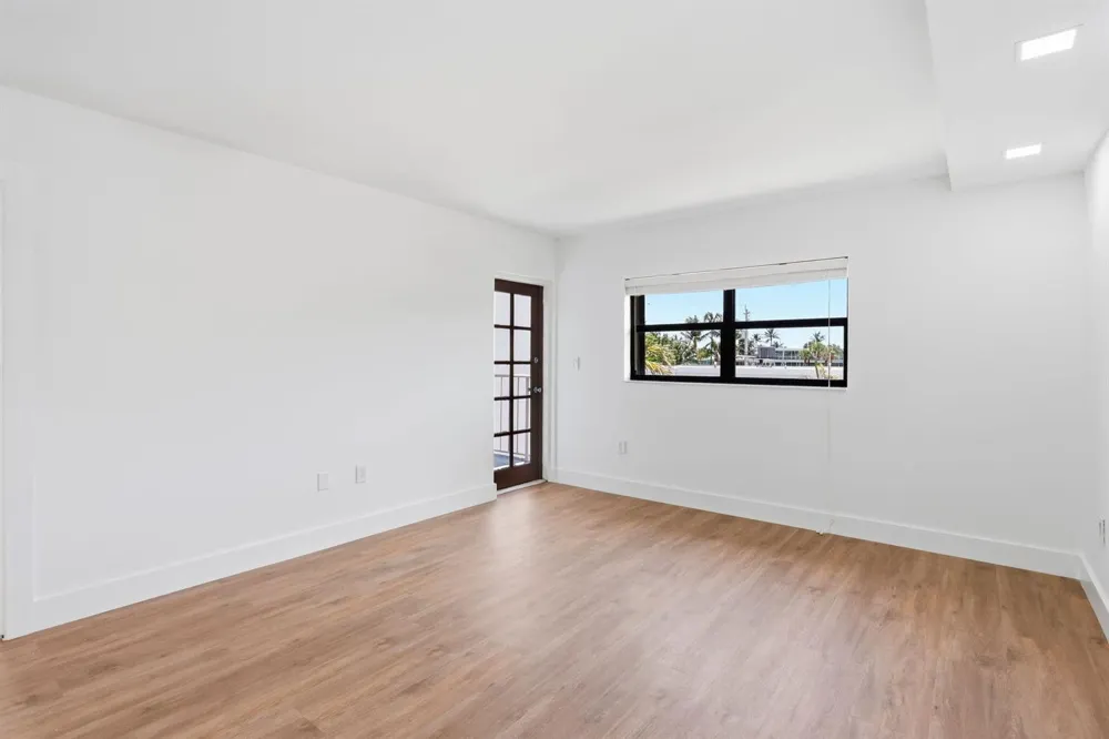 1222 Hillsboro Mile #15 Hillsboro Beach, FL 33062
