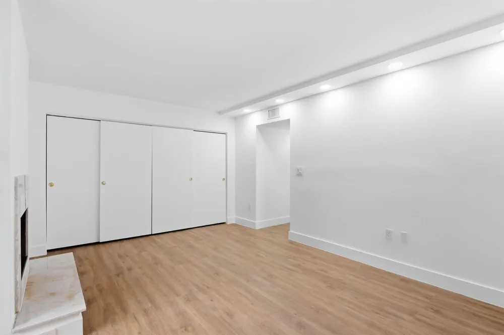 1222 Hillsboro Mile #15 Hillsboro Beach, FL 33062