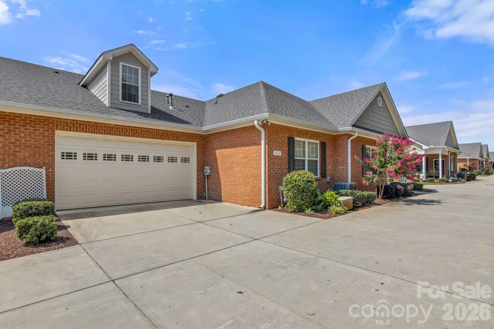 8276 Merchant Court Denver, NC 28037