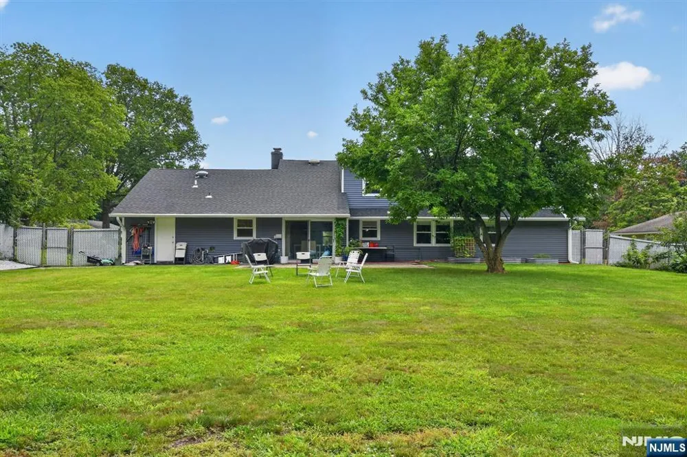 62 Macafee Road Franklin, NJ 08873