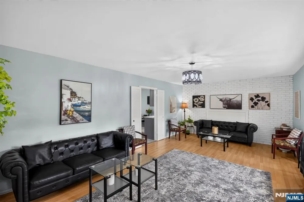 62 Macafee Road Franklin, NJ 08873