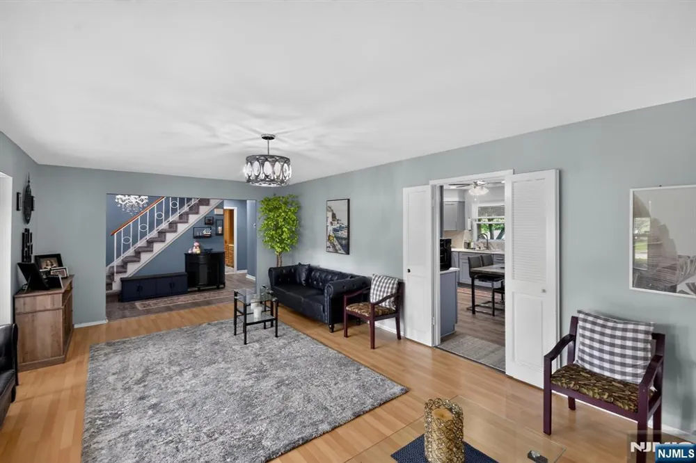 62 Macafee Road Franklin, NJ 08873