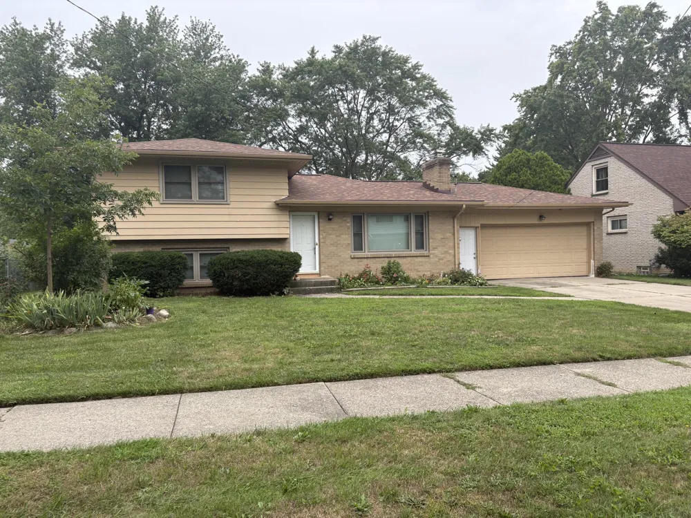 4545 Bonnie Avenue SE Kentwood City, MI 49508