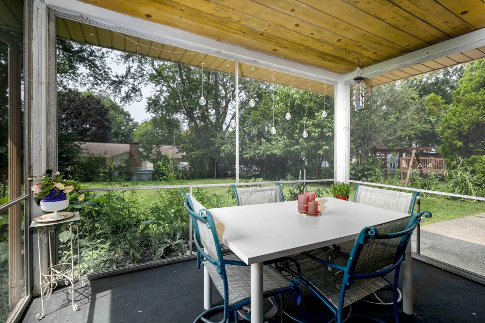 4545 Bonnie Avenue SE Kentwood City, MI 49508