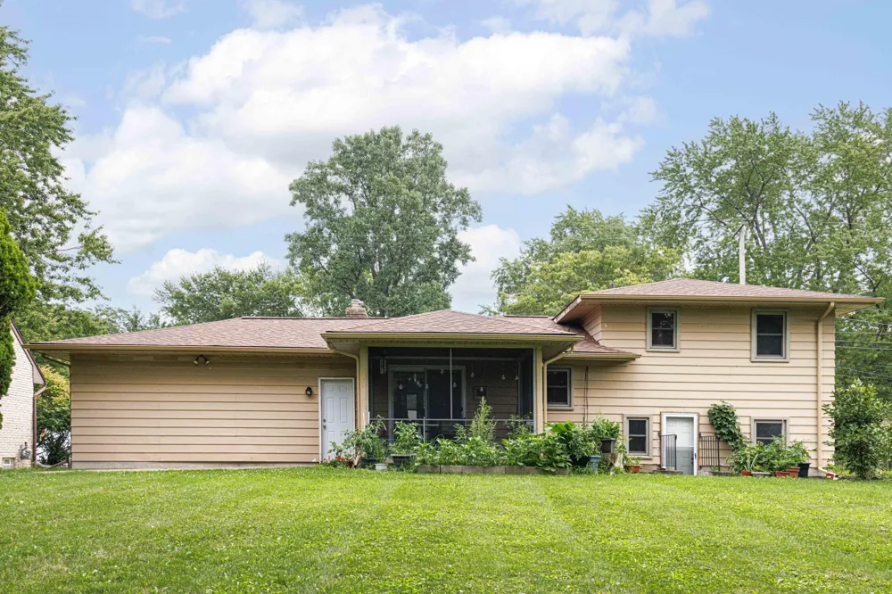 4545 Bonnie Avenue SE Kentwood City, MI 49508