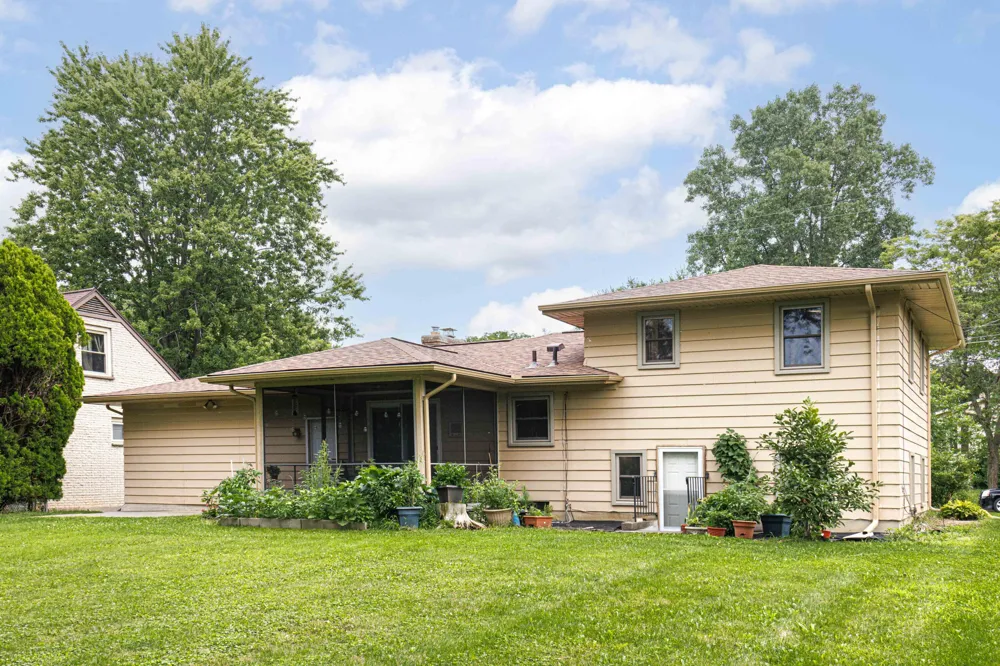 4545 Bonnie Avenue SE Kentwood City, MI 49508