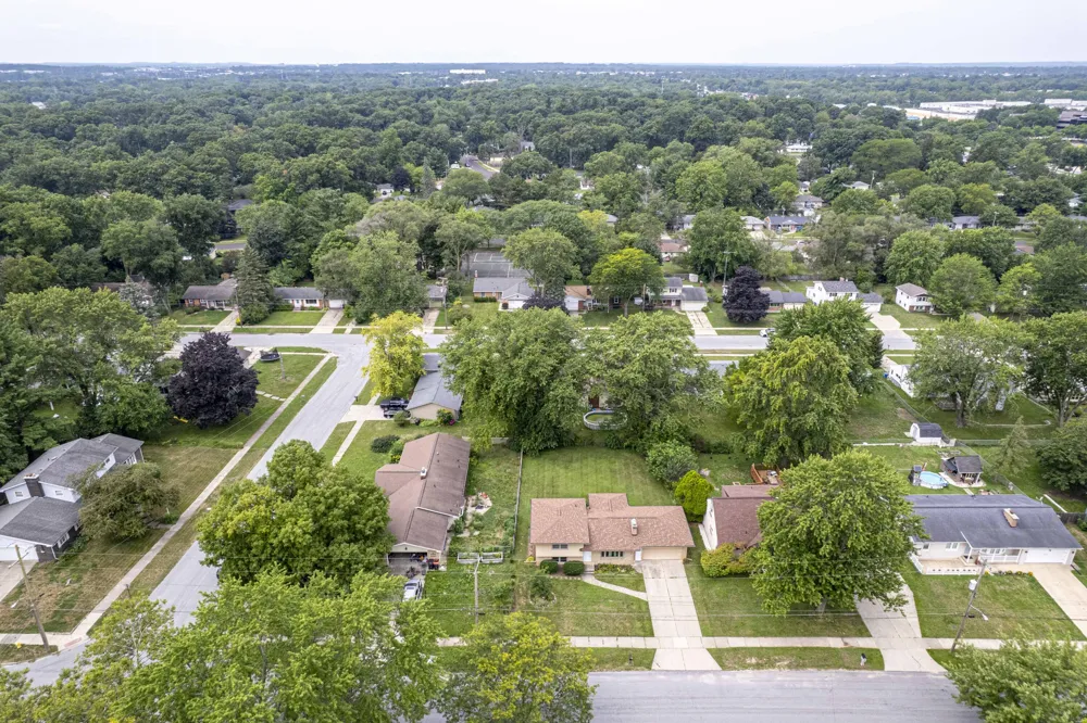 4545 Bonnie Avenue SE Kentwood City, MI 49508