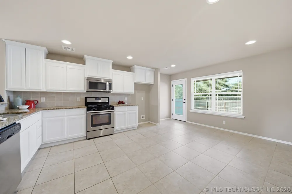13310 S 21st Street Bixby, OK 74008