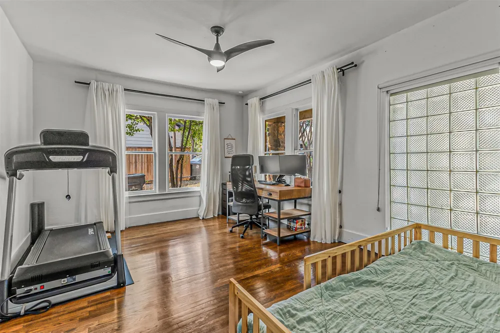 1618 Seevers Avenue Dallas, TX 75216