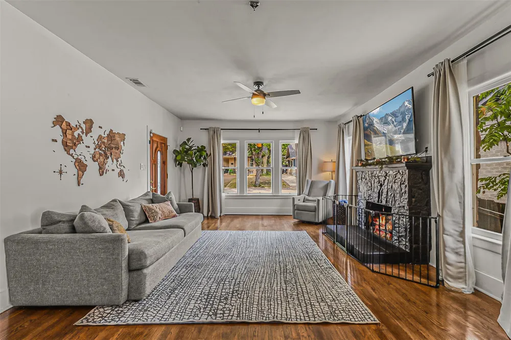1618 Seevers Avenue Dallas, TX 75216
