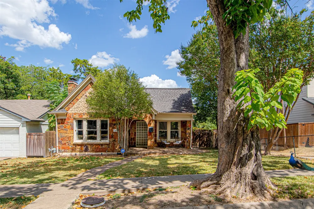 1618 Seevers Avenue Dallas, TX 75216
